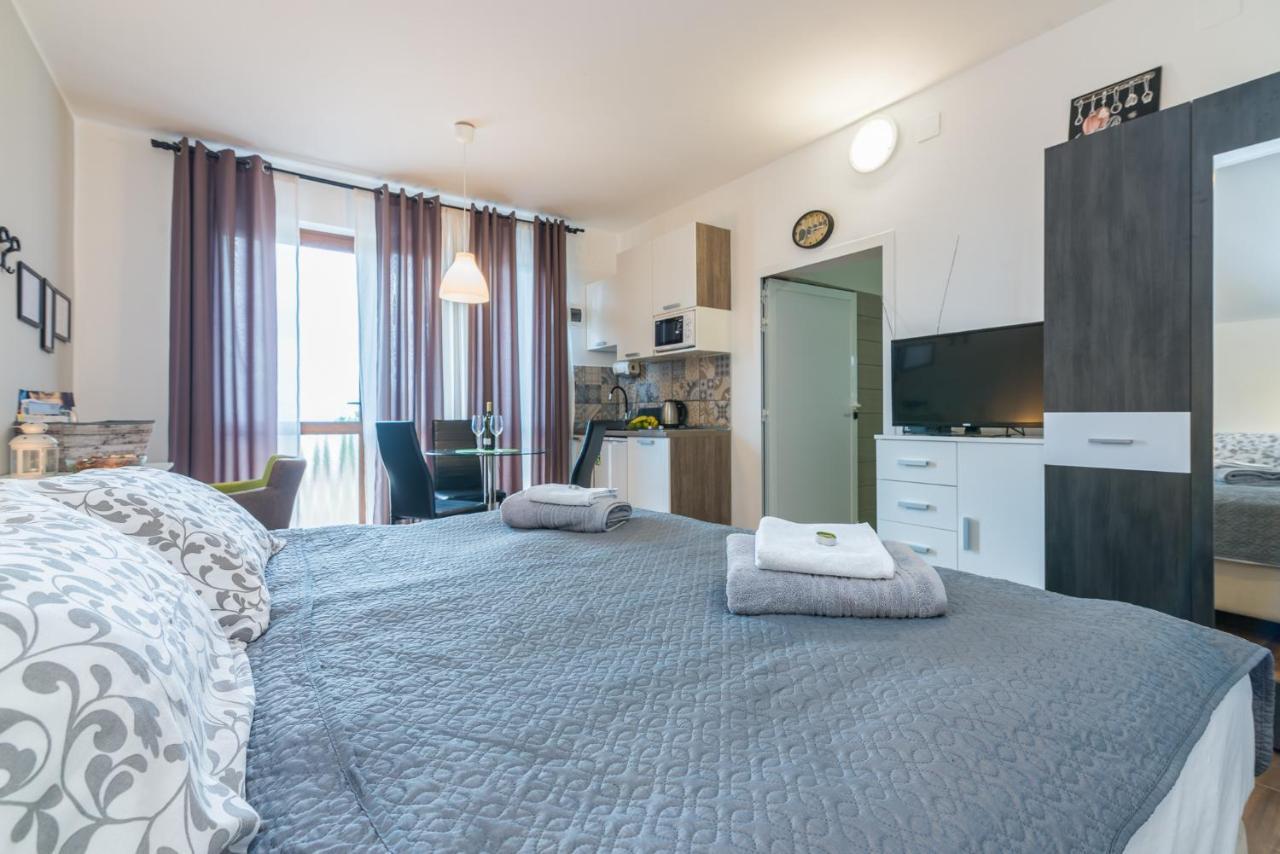 רייקה Apartman Chiara מראה חיצוני תמונה